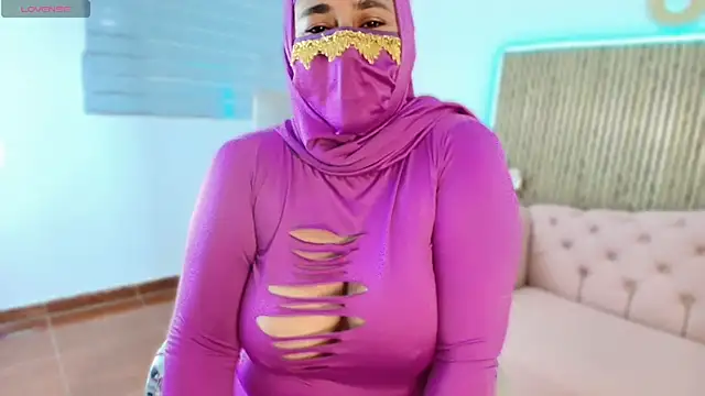 Nadia Privee online show from 02.20.26