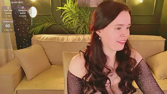 JustMira online show from 05.04.26
