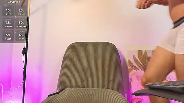 Eliassalvatore  online show from 07.28.26