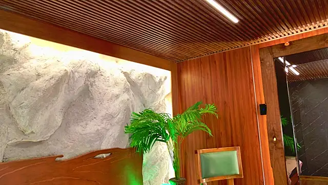 Rolyloren  online show from 03.05.26