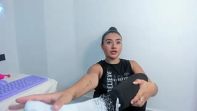 Snapshot of MiaFox_mml chatting on 03.04.26 MiaFox mml online show from 03.04.26