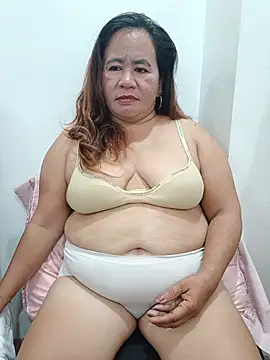Snapshot of mature_l0ve43 chatting on 06.28.26 mature l0ve43 online show from 06.28.26