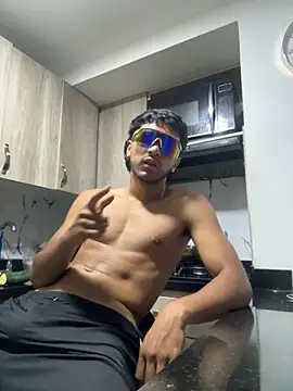 Snapshot of hardbody_19 chatting on 03.06.26 hardbody 19 online show from 03.06.26