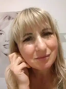 Snapshot of -Nefertiti- chatting on 05.21.26 -Nefertiti- online show from 05.21.26