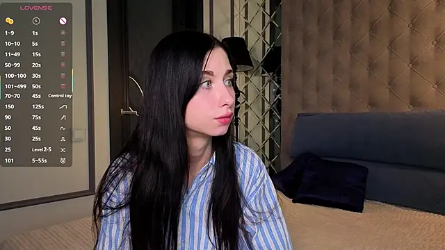 MiguelinaRasmuson online show from 04.25.26