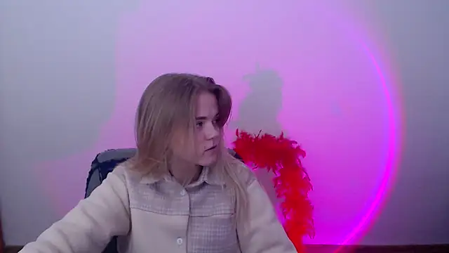 FoxiLana online show from 03.02.26