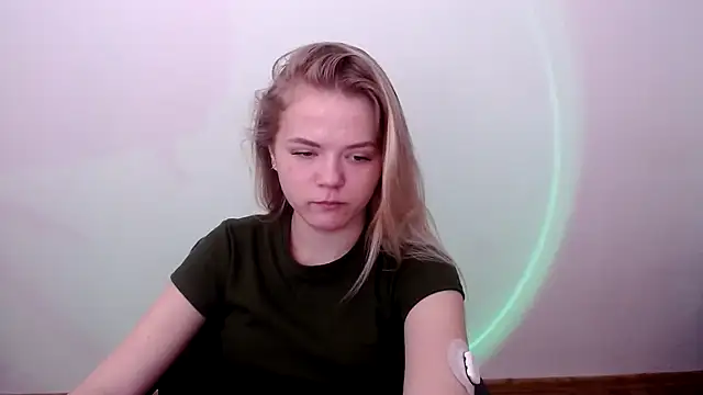 FoxiLana online show from 03.12.26