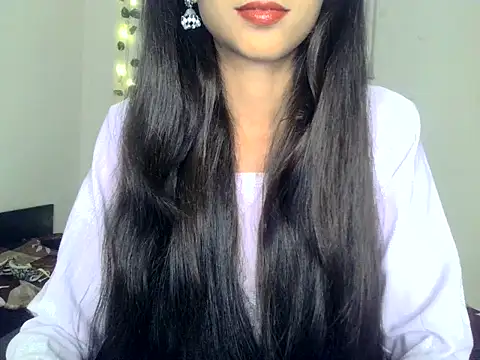 Snapshot of SIKSHA_SINGH chatting on 05.14.26 SIKSHA SINGH online show from 05.14.26
