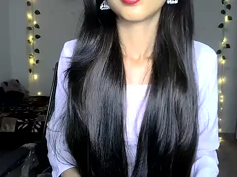 Snapshot of SIKSHA_SINGH chatting on 05.27.26 SIKSHA SINGH online show from 05.27.26