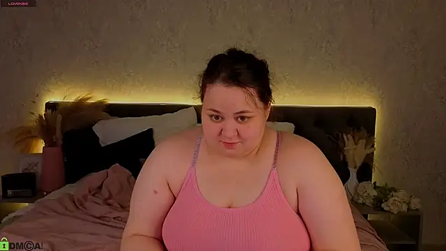 MoonlitAdele online show from 04.29.26