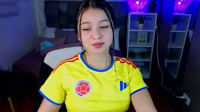 SophyAdams online show from 06.19.26