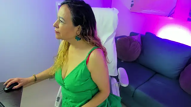 Ivonne 4 online show from 04.20.26