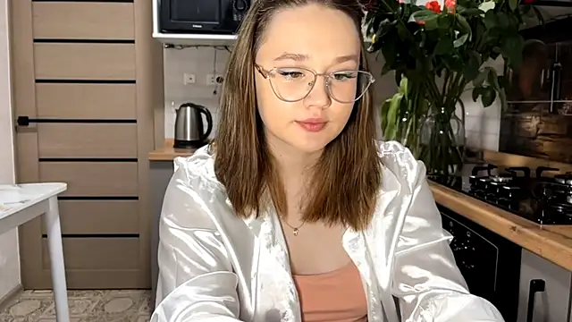 AinaSmith online show from 03.10.26