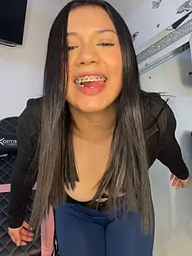 scarleth marquezz online show from 05.01.26