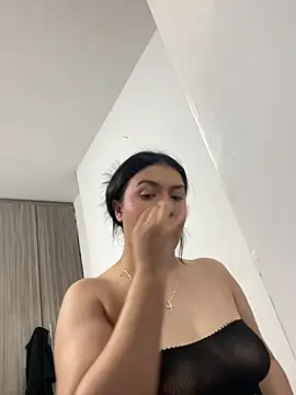 scarleth marquezz online show from 05.27.26