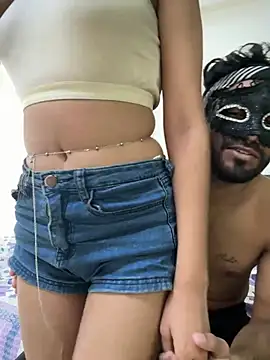 Snapshot of sizzler_hotz chatting on 02.25.26 sizzler hotz online show from 02.25.26