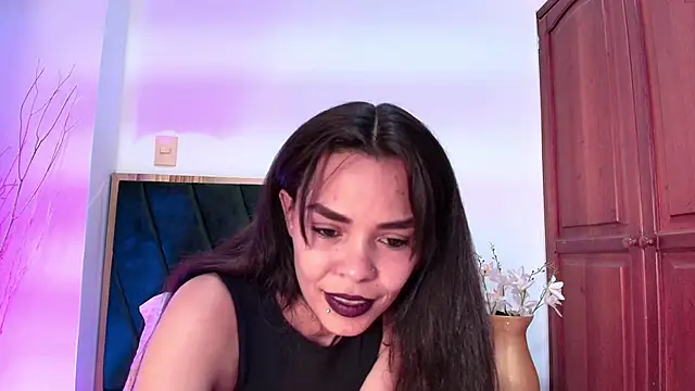KatrionaNyx online show from 04.25.26