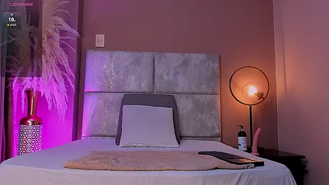 KatrionaNyx online show from 05.08.26