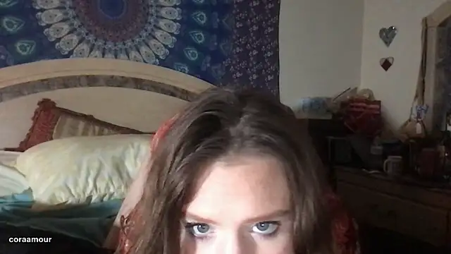 Snapshot of itscoraamour chatting on 03.22.26 itscoraamour online show from 03.22.26