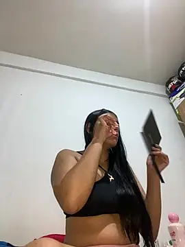 Snapshot of Alara_Key chatting on 02.24.26 Alara Key online show from 02.24.26