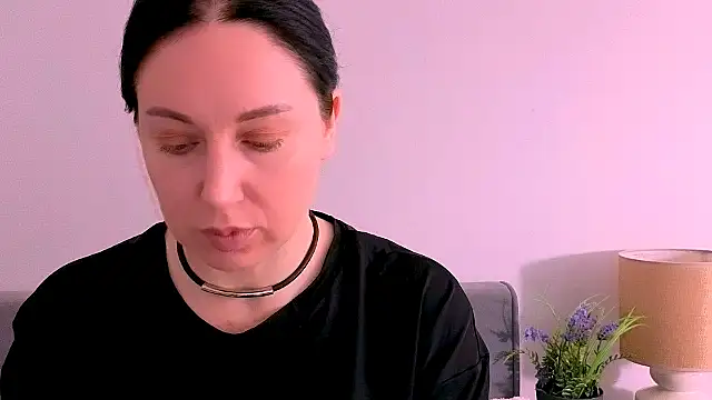 MiaFair online show from 04.28.26