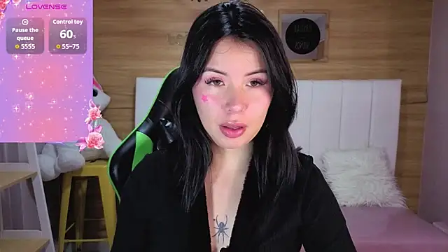 Kylia a online show from 04.30.26