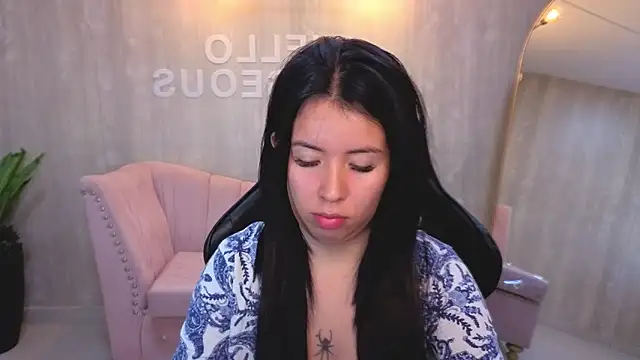 Kylia a online show from 06.10.26