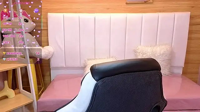 Kylia a online show from 07.28.26