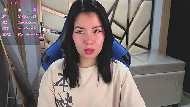 Kylia a online show from 07.29.26