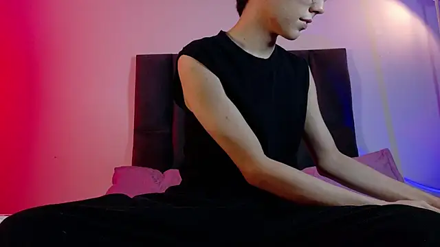 lui x dust online show from 04.30.26