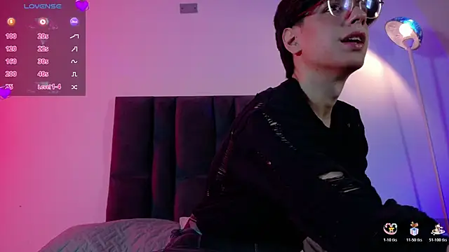 lui x dust online show from 05.02.26