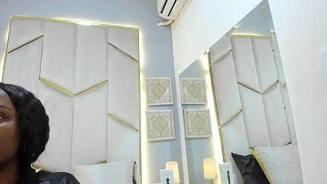 KarinaaCoxx online show from 04.22.26