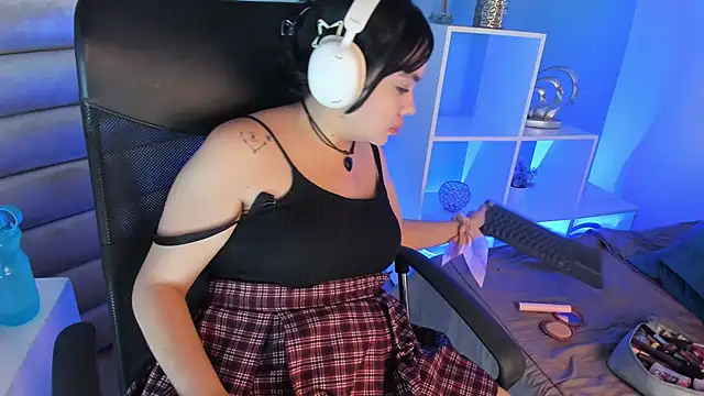 April Swett online show from 03.13.26