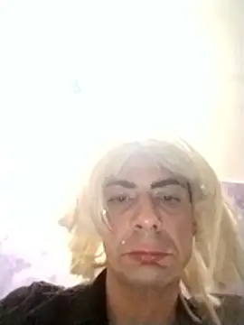 Snapshot of marti_8 chatting on 03.11.26 marti 8 online show from 03.11.26