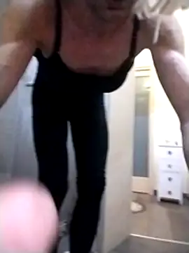 Snapshot of marti_8 chatting on 03.16.26 marti 8 online show from 03.16.26