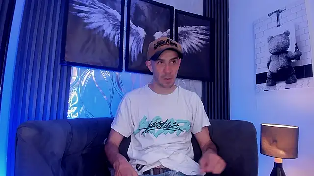 Milanwhite  online show from 02.23.26