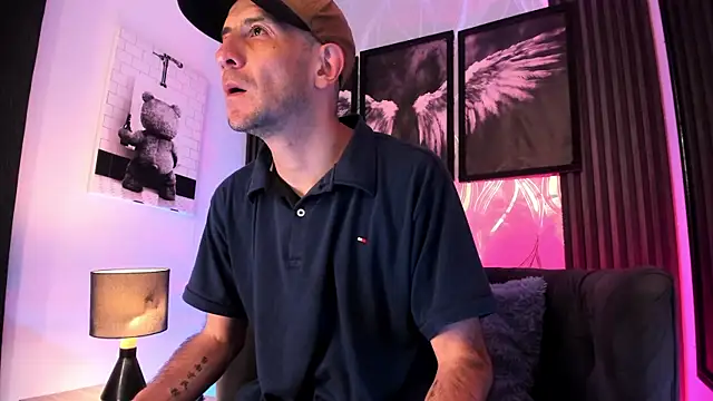 Milanwhite  online show from 03.03.26