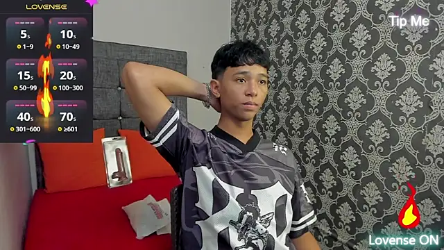 Little Twink19x online show from 06.04.26
