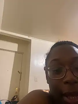 Snapshot of Sinfulwaterfalls chatting on 04.01.26 Sinfulwaterfalls online show from 04.01.26