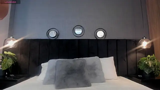 Bianca Monroe  online show from 06.21.26
