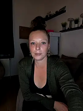 Snapshot of ZaramourXMrX chatting on 05.14.26 ZaramourXMrX online show from 05.14.26