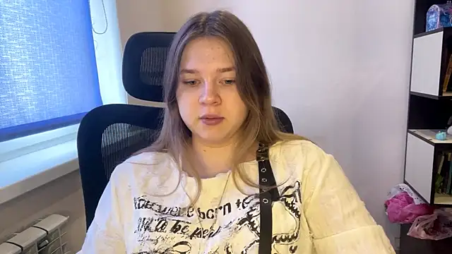 TomikoPfau online show from 03.31.26