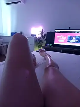 LauraDelightX online show from 06.23.26