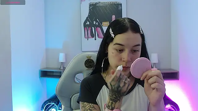 Abbycollins 27 x online show from 03.04.26