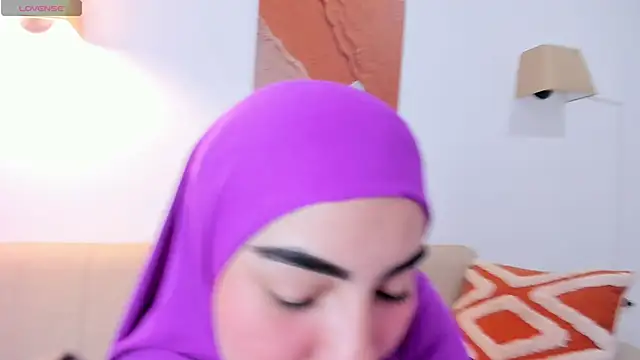 Malika Noor online show from 06.02.26