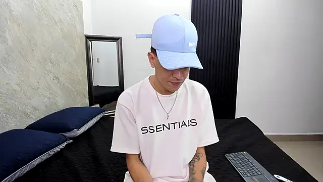 Mick-lollipop online show from 02.24.26