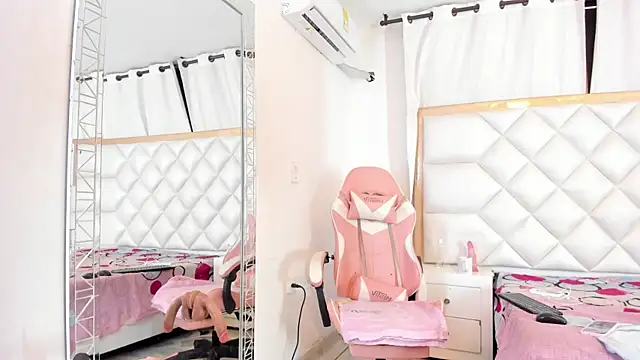 michelleblair1 online show from 07.26.26