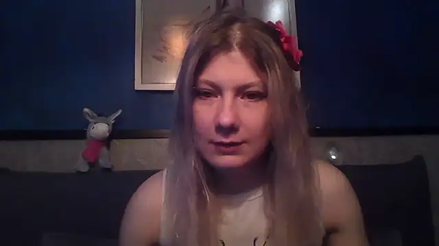 Foxy Bright online show from 03.07.26