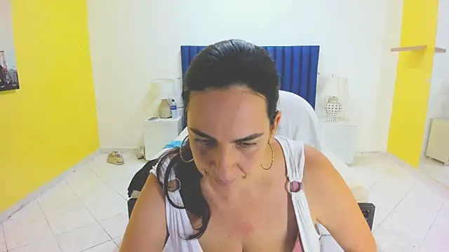 Amy Walls7 online show from 05.04.26