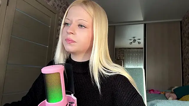 JeneeBIanks online show from 03.10.26